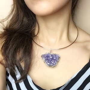 Raw Amethyst neck ring, Amethyst chocker, Wire wrapped Amethyst pendant necklace, Natural raw gemstone necklace, Amethyst druzy pendant