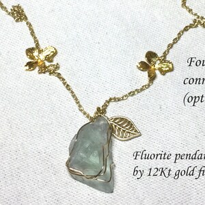 Gold filled Wire Wrap green fluorite necklace, Raw Green Fluorite necklace, gold leave charms necklace, Raw fluorite pendant necklace