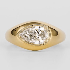 Bezel Dome Ring, 14k Solid Gold Chunky Statement Ring, East West Bubble Ring, Bold Pinky Ring, Diamond Pear Ring, Thick Bubble Ring
