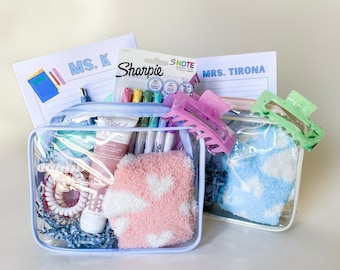 Set de regalo personalizado para profesores, bloc de notas personalizado, marcadores Sharpie y calcetines afelpados.
