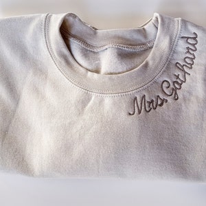 Teacher Embroidered Custom Sweatshirt, Monogrammed Neckline, Teacher Gift, Party, Birthday Gift, Fall Fashion, Embroidered crewneck