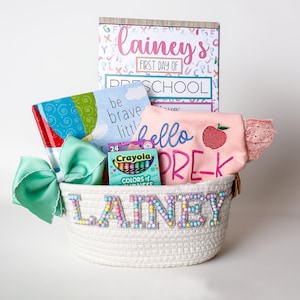 Panier pour la rentrée des filles, monogramme, personnalisé, chemise pour la rentrée des classes, noeud, tableau, livre et crayons de couleur
