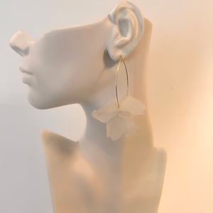 Flower Petal Earrings, Floral Earrings, Long Dangle Statement Earrings, Wedding Earrings, Unique Bridal Earrings, Spring Summer Earrings