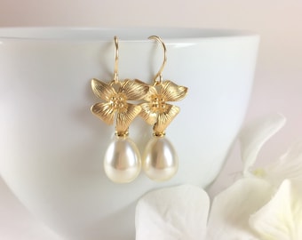 Pearl Earrings Gold Pearl Dangle Earrings Gold Flower Earrings Floral Pearl Teardrop Wedding Bridal Earring Bridesmaid Gift Pearl Jewelry