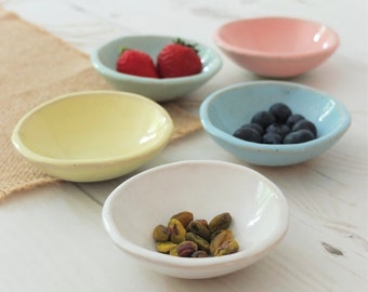 Ceramic bowl, small bowl, handmade bowl, dipping bowl, prep bowl, jewelry bowl, ring bowl, handmade gift, housewarming gift, pottery bowl