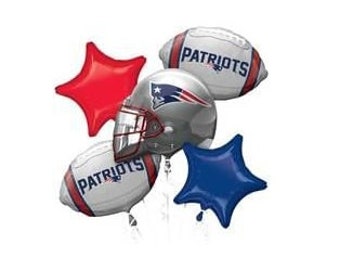 New England Patriots Football Bouquet of Balloons With Red Number 1-9 Option