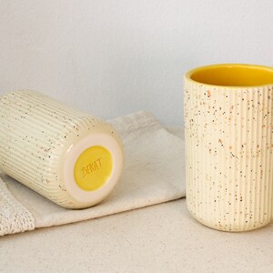 Handmade Ceramic Toothbrush Holder, Yellow and Speckled Minimalist Toothbrush Holder for Bathroom, Bathroom Accessory, Bathroom Decor image 5