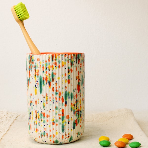 Porte brosse à dents en céramique fait main, porte brosse à dents moucheté orange et coloré pour salle de bain, accessoire de salle de bain, décoration de salle de bain