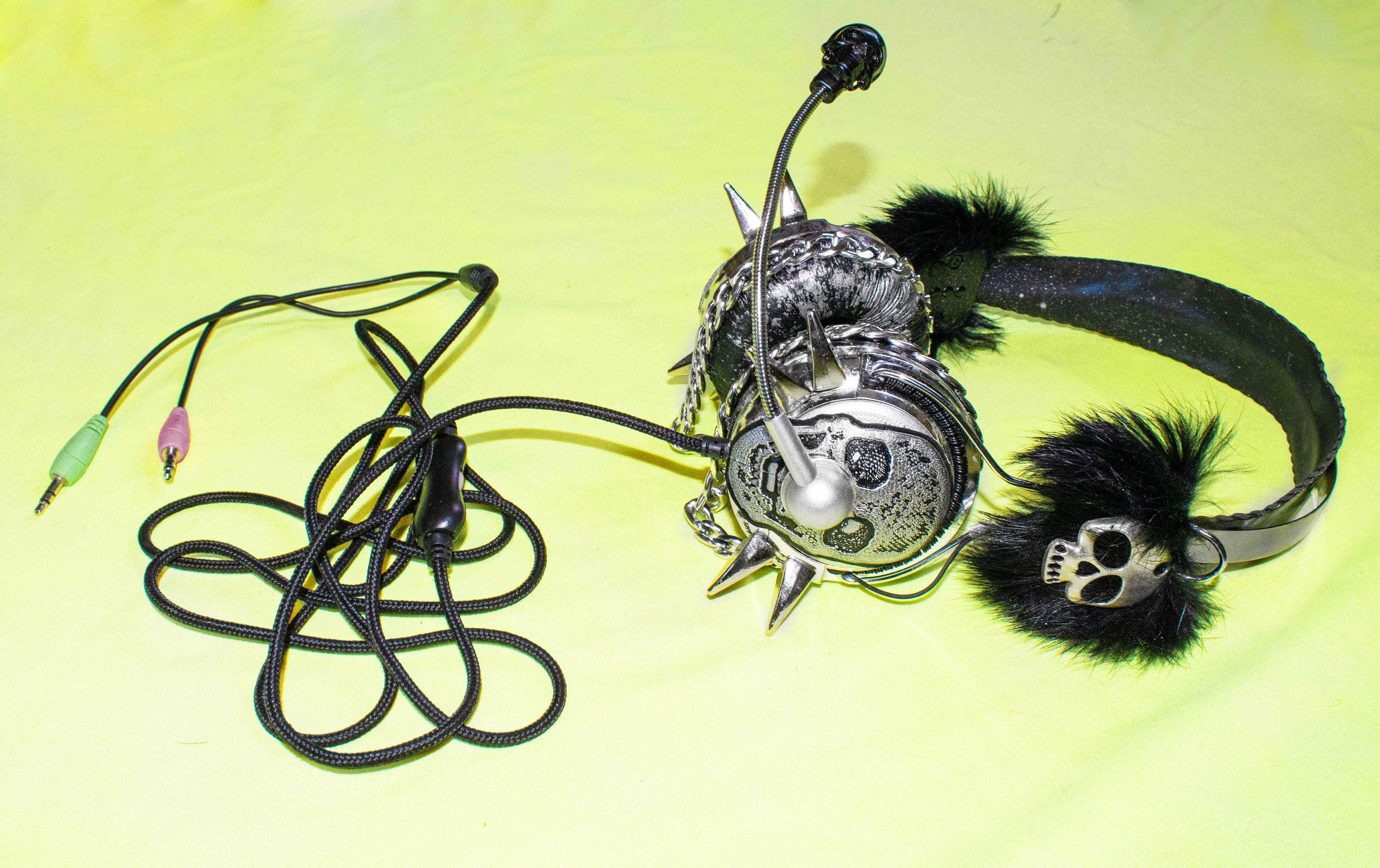 Custom Headset/headphones, Metal, Fur,skull, Upcycled, Cyber 
