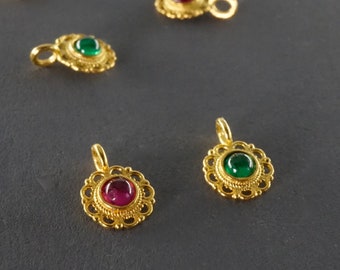 18K Solid Yellow Gold Emerald, Ruby, Blue Sapphire Filigree Charm FG101