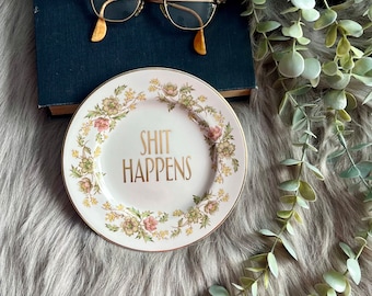 Decorative Plate - Shit Happens - Funny Rude Swearing China - Unique Housewarming Gift - Present for Friends - Offensive Novelty for Adult
