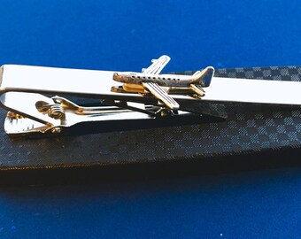 Tiepin Boeing 727 Tie Pin BADGE NEW