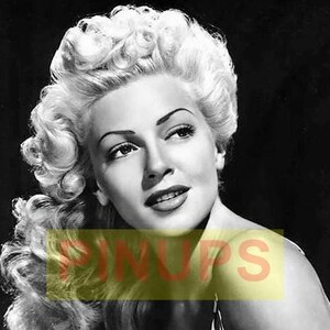 Lana Turner Nude - Etsy