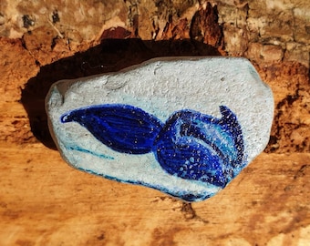 Broche de baleine à bosse en verre de mer