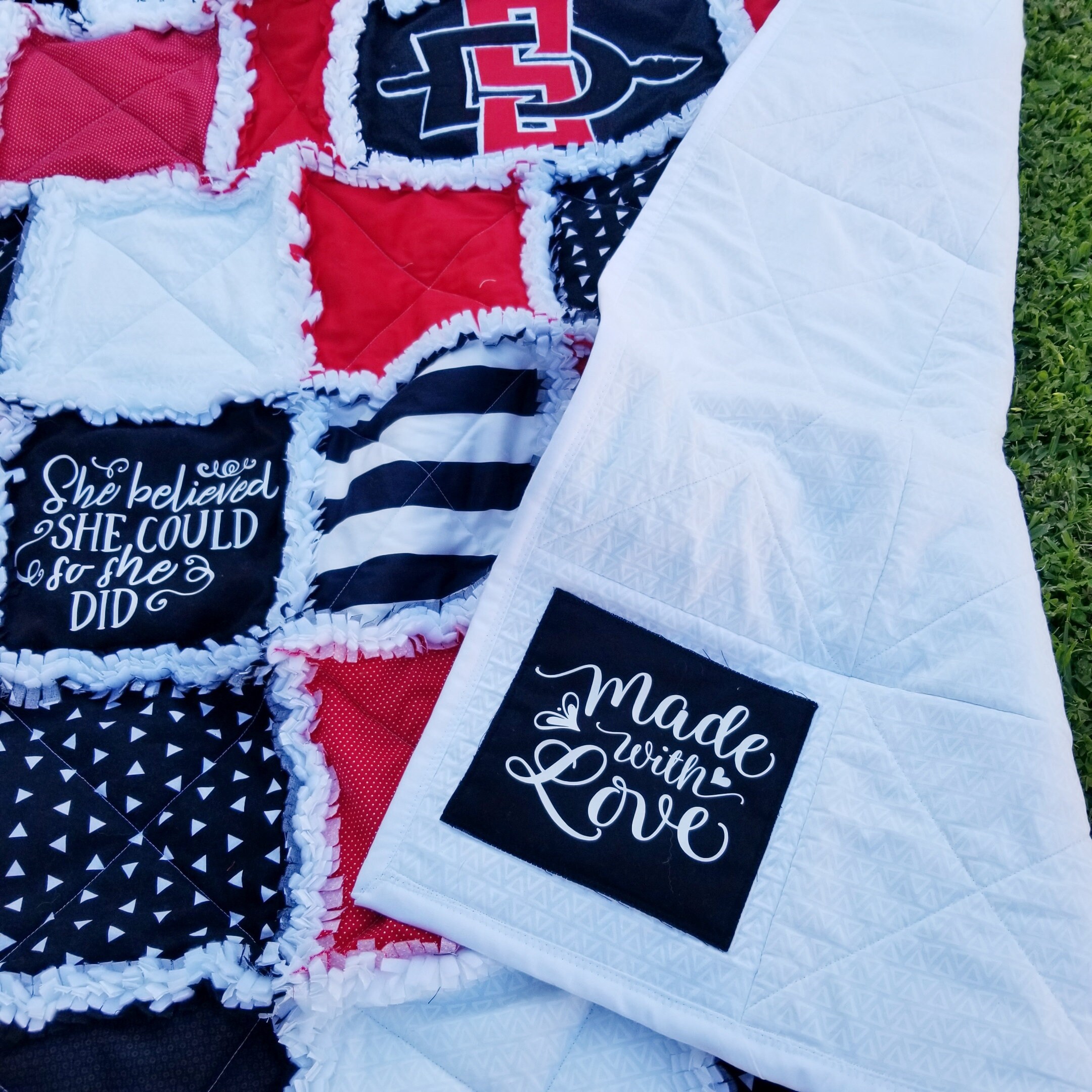 College Quilts College Blankets College Graduation Gifts Etsy.de