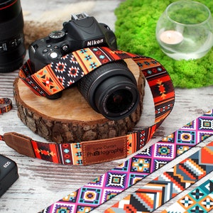 Gravierter Kameragurt personalisiert, benutzerdefinierter Kameragurt für Frauen, Fotografengeschenk, gepolsterter Kameragurt, personalisierte Geschenke für Frauen Tribal