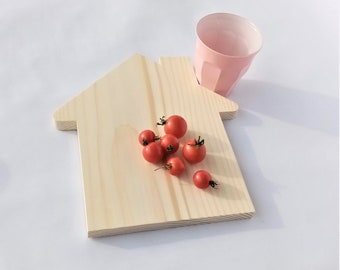 underside of flat, cutboard in natural spruce wood MAISON width: 220 mm Height 250 mm, sausage board, very fine sanded