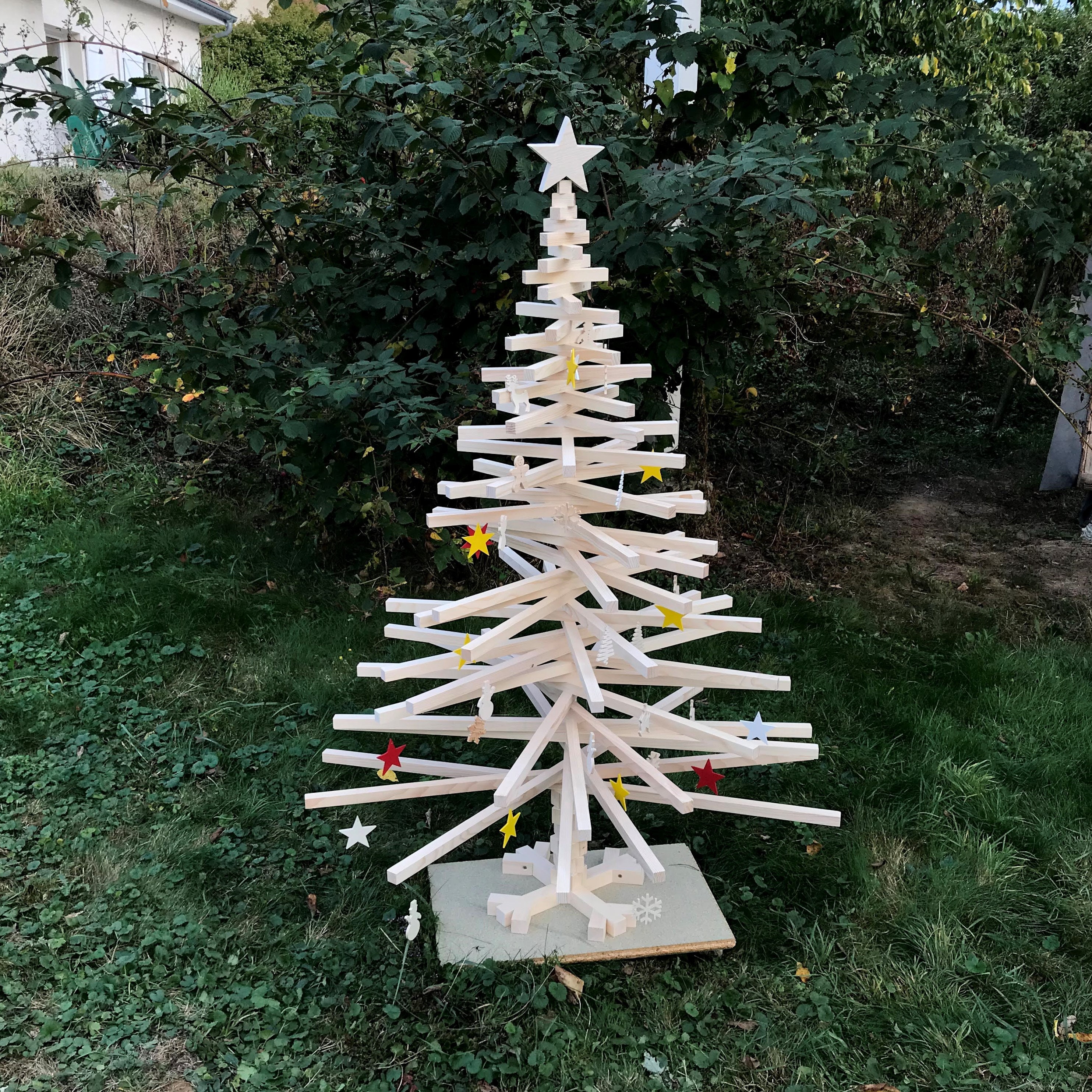 Sapin de Noël Hauteur 1000 mm | 39 3?8 In en Bois Naturel. Largeur 740 | 29 9?64 In. 37 Lattes Poncé