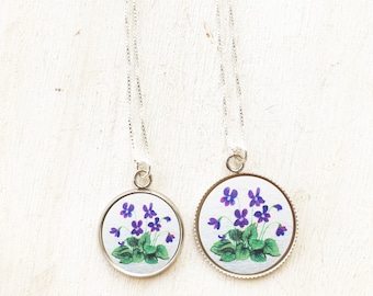 Collar violeta, collar de flores de nacimiento de febrero, colgante violeta, flor del mes de nacimiento, colgante de cumpleaños de febrero, collar de flores silvestres de plata