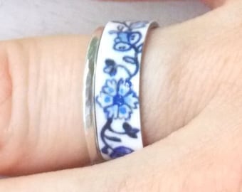 Delft blue and white ring, Delftware, floral ring, blue flower ring, Delft ring band, flower jewelry, cobalt ring, royal blue, blue ring