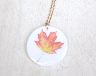 Maple leaf necklace, maple leaf pendant, autumn leaf necklace, leaf necklace, gold leaf necklace, silver leaf necklace, autumn leaf jewelry