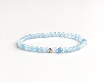 Aquamarine stretch bracelet, genuine aquamarine beaded bracelet for women, faceted gemstones, delicate, light blue, March birthstone