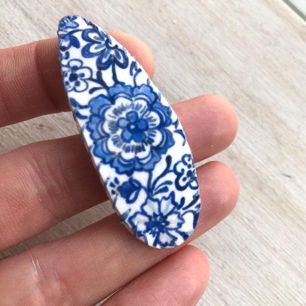 Delft blue barrette, delft blue, blue floral hair clip, snap clip for women, girls, kids, blue and white, thin hair, thick hair, clippie