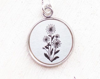 Daisy necklace, April birth flower necklace, daisy pendant, April birthday flower, wildflower, daisies, birth flower jewelry, birthday gift