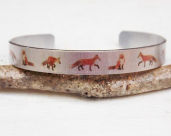 Fox bracelet, fox cuff, red fox, silver fox, wildlife jewelry, foxes bracelet, fox jewelry, fox hunt, woodland, fox art, fox gift, nature