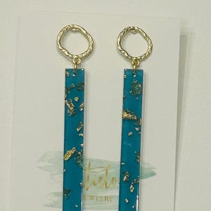 Blue with gold flake
