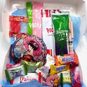 15 Piece Japanese Snack Pack, Japanese Snack Care Box, Explore Japan Snacks Box, Japanese Snack Box, Japanese snacks, Japan, snacks, Japan