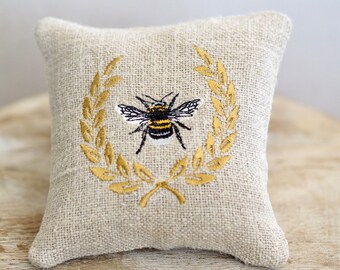 Embroidered Bumble Bee Vintage Grain Sack Lavender Sachet, French Cottage Farmhouse Decor