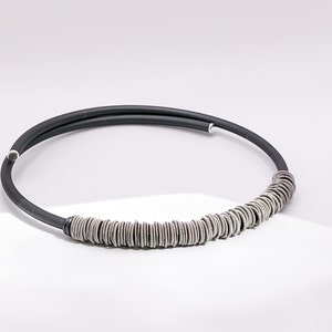 Elastic silicone rubber bracelet with stainless steel rings, anthracite gray silicone bracelet, adjustable open bracelet