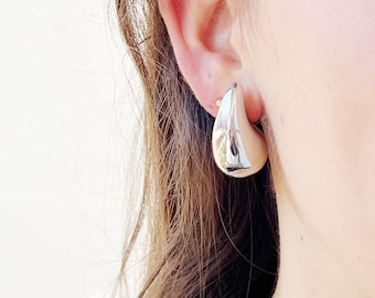 Drop Sterling Silver plated Earrings, Silver Chubby Teardrop Earrings, handmade dome stud earrings, inspiration in Bottega style.