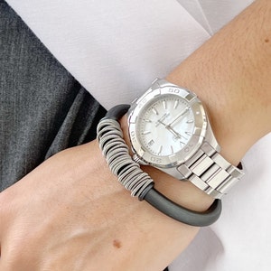 Modern silicone rubber bracelet with stainless steel rings, anthracite gray bracelet adjustable, flexible bracelet.