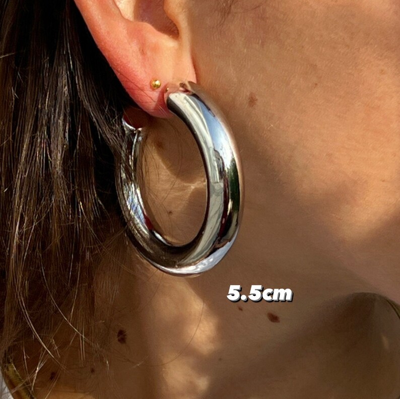 Thick huggie hoops earrings, silver hoop earrings, chunky silver plated hoop earrings, tube silver hoop earring, hinged huggie hoop earrings