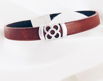 Brown leather wrap bracelet for men, Silver Barcelona flower, Leather bracelet for him, Black or brown leather, Gift for Him