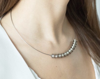 Minimalist choker, geometric necklace for women,Geometric Necklace, Statement Necklace, Gift for her, Geometric Jewelry,Beaded Choker