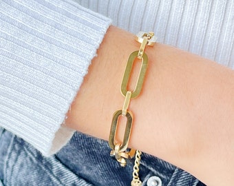 Gold paperclip bracelet , Gold bold shiny bracelet chain, upcycled steel woman link chain, dense paperclip bracelet, statement link chain