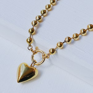 Bold Heart Chain Necklace