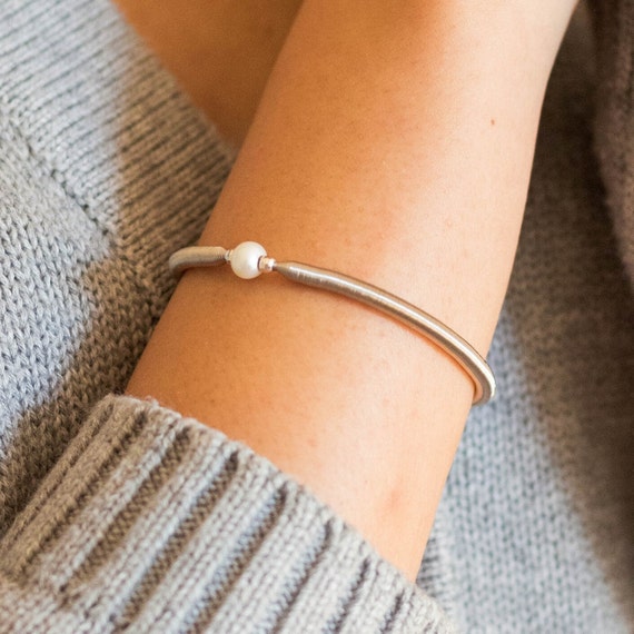 Flexible bracelet best sale wire