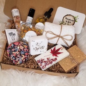 Volledig natuurlijke spa-bundel, spa-geschenkdoos, Thinking of You-verzorgingspakket, verzend een verwenmandje, knuffel in een doos, bad- en beautykit.