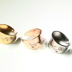 Birth flower signet ring, custom engraved name ring, adjustable rose gold ring, Personalized floral jewelry gift, Birthday gift for mom
