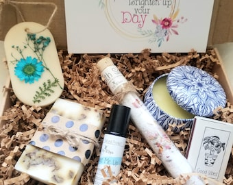 Thinking of you care package, cheer up gift box, Brighten up your day basket, spa gift, surgery gift, send a encouragement gift box.