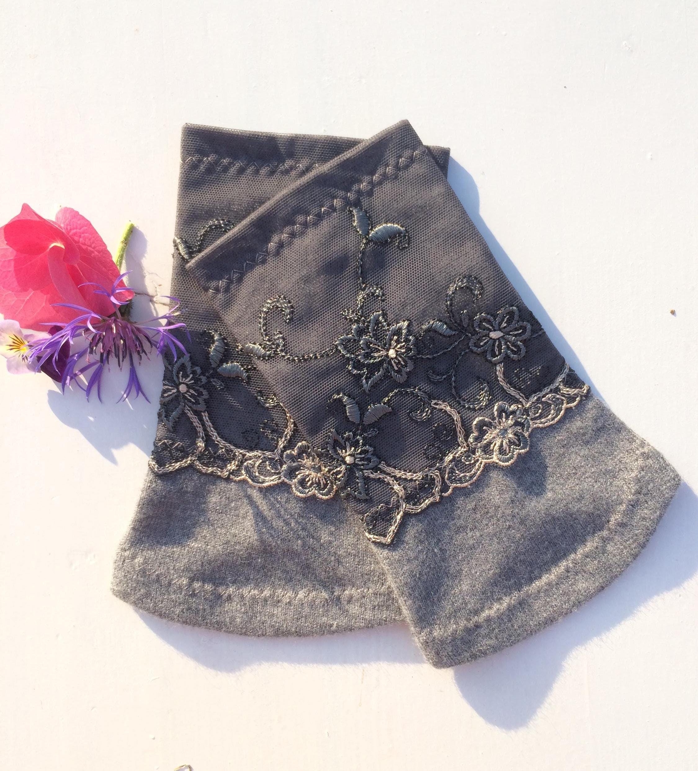 Mitts made from the softest grey merinowool  in Size S / M / L / XL