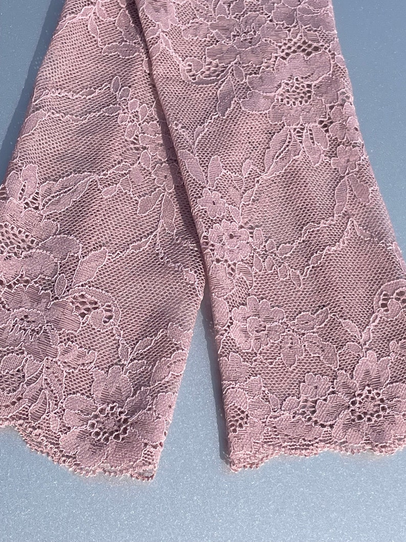 Gantelets en dentelle filigrane dans un beau rose poudré, mariage, ludique, chauffe-bras, chauffe-poignets, romantique, mariée, mariée, cadeau pour elle image 6