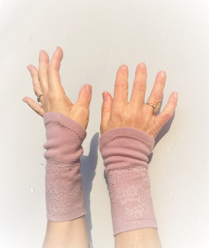 DECORNIJIA 2er Set Gestrickte Becherhüllen - Wärmeisolierende Tassenhüllen