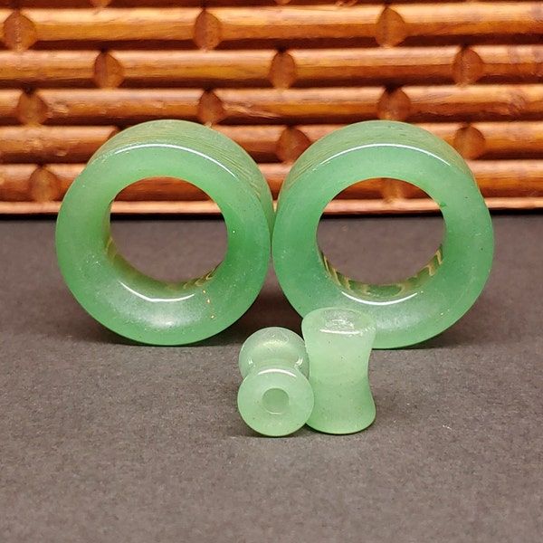 Green Aventurine Stone Tunnel Plugs: Natural Green Double Flare Gauges (Pair)