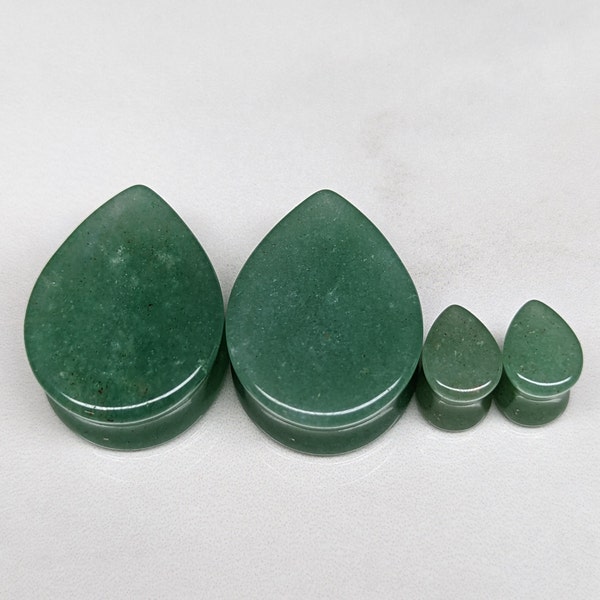 Teardrop plugs jadesteen: dubbele flaremeters (paar)