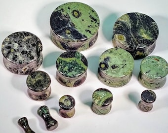 Stone Plugs Gauges - Green Eye Jasper Stone Plugs - Double Flare Body Jewelry for Stretched Ears - Natural Organic (Pair)